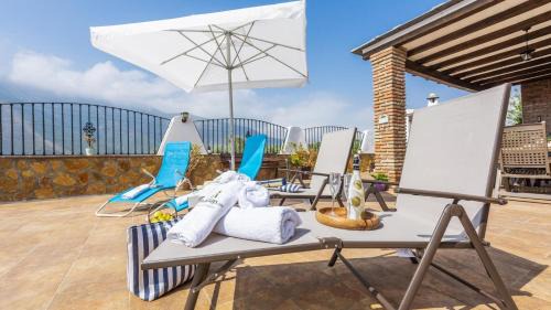 Orgiva Casa | Finca Al-Zaytún Órgiva by Ruralidays