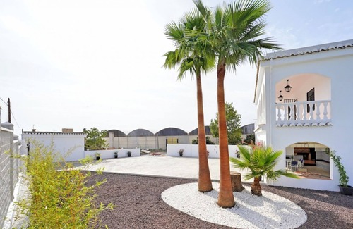 Motril Villa | Finca Andalucía Confort entre Montaña y Sol