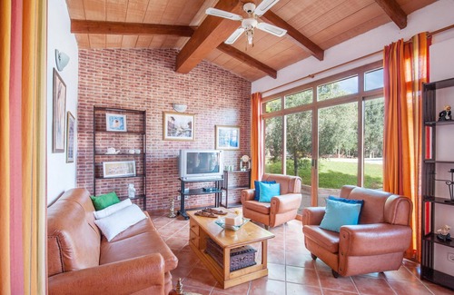 Alaro Villa | Finca CA'N LLUC en Alaró con vista a la montaña, piscina privada y tenis de mesa. Agencia Villaonline - WiFi Gratis