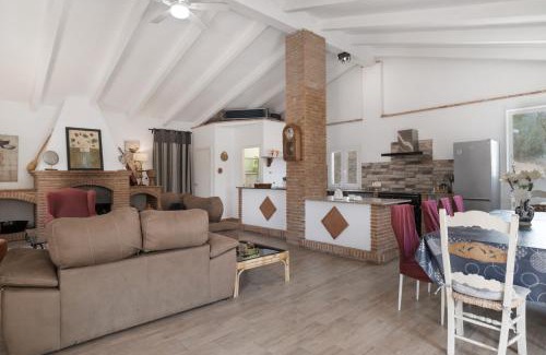 Olvera Villa | Finca El Porvenir