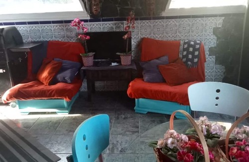 Agüimes Villa | "Finca Fani 1 con Estudio" con vistas al mar y a la montaña, piscina, Wi-Fi, terraza y jardín