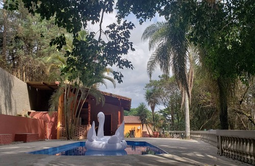 Vila Paula Casa | Finca in gated community with pool and access to the dam