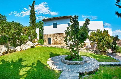 Santa Margalida Apartamento | Finca in Santa Margalida with Panoramic Views