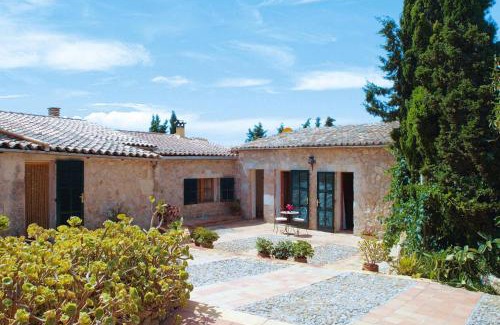 Santa Margalida Apartamento | Finca in Santa Margalida with Panoramic Views