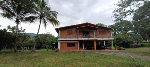 Soacha Chalet De Esquí | Finca La Macarena