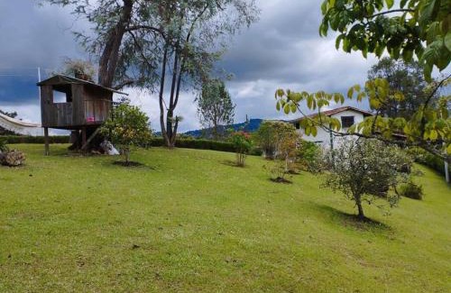 Guarne Chalet De Esquí | Finca las Flores - Guarne Antioquia