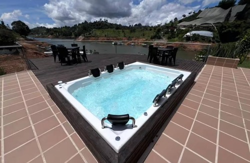 El Penol Casa | Finca San Fernando El peñol-Guatape
