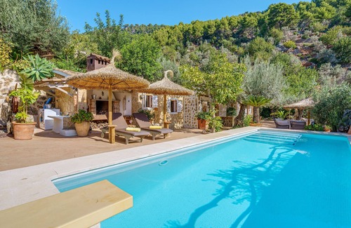 Fornalutx Villa | Finca "Ses Begudes" con jardín, terraza, piscina, aire acondicionado y Wi-Fi