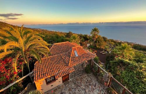 Icod de los Vinos Casa | Finca Tenerife - Authentisches kanarisches Haus mit Traumblick, tropischem Garten und Sauna
