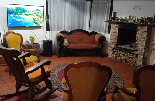 Villa de Leyva Cabina | Finca Villa Claudia, cabaña ideal para familias, con espacio de juegos