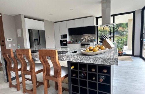 Guarne Villa | FINCA VILLA MINA, ven al Oriente Antioqueño, piscina climatizada y confort total