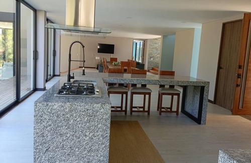 Guarne Villa | FINCA VILLA MINA, ven al Oriente Antioqueño, piscina climatizada y confort total