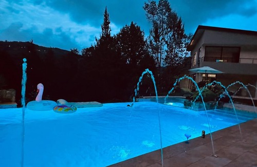 Guarne Villa | FINCA VILLA MINA, ven al Oriente Antioqueño, piscina climatizada y confort total