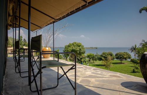 Buhongo Cabina | Find a quiet Beach resort at Rushel Kivu Resort