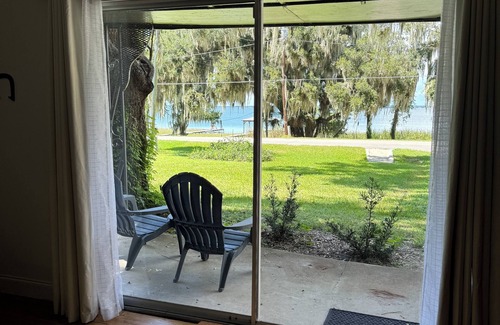 Plymouth Casa | Find peace & recharge at this 2 bedroom 2 bathroom home on beautiful Lake Harris