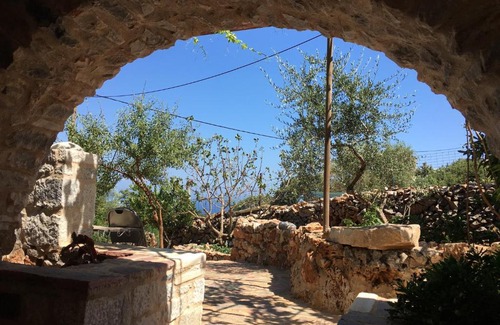 Layia Apartamento | Find your peace in a traditional country house!