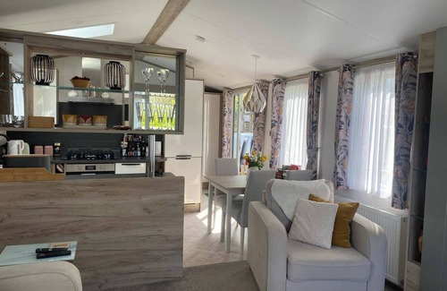 Forres Cabina | Findhorn Lodge - Peaceful - Pets - Sleeps 4