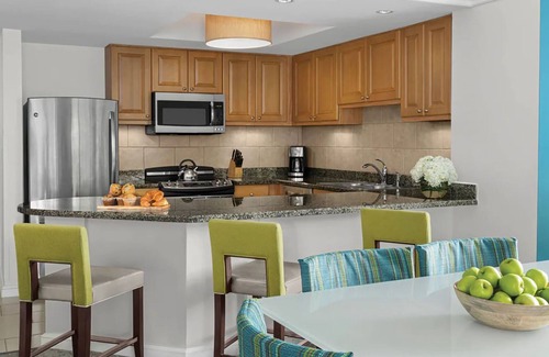 Hilton Head Island Complejo | 𝐅𝐢𝐧𝐝𝐢𝐧𝐠 𝐌𝐞𝐢𝐥𝐢 Beachfront Paradise@Grande Ocean Resort+Amenities. 2BR