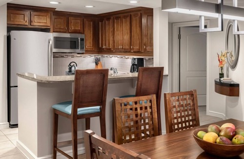 Opal Complejo | 𝐅𝐢𝐧𝐝𝐢𝐧𝐠 𝐌𝐞𝐢𝐥𝐢 Beachfront Surf Club Resort + Amenities Included. 2BR