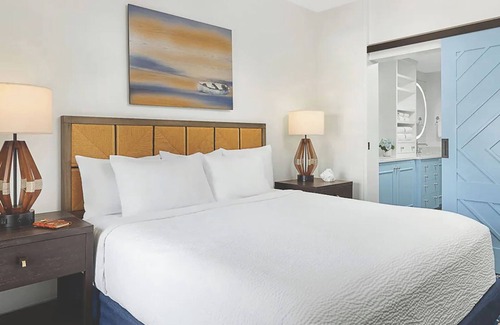 Key West Complejo | 𝐅𝐢𝐧𝐝𝐢𝐧𝐠 𝐌𝐞𝐢𝐥𝐢 Dream Getaway at the Beach House Resort+Amenities. 2BR