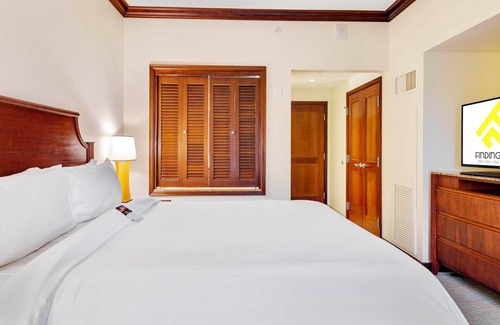 Ko Olina Complejo | 𝐅𝐢𝐧𝐝𝐢𝐧𝐠 𝐌𝐞𝐢𝐥𝐢 Gorgeous Beachfront KoOlina Club Resort+ Amenities.1BR