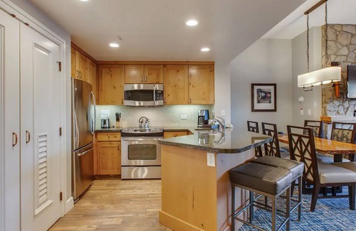 Lakeside Park Complejo | Ski-In/Out Wonderland at Timber Lodge+Amenities, 2-Bedroom Condo FindingMeili