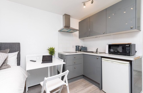 Ifield Apartamento | Findon Suite