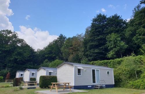 Olloy-sur-Viroin Chalet De Esquí | Fine chalet with microwave located in the Ardennes