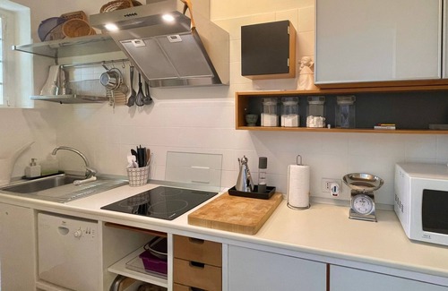 Pianoro Apartamento | Finely furnished apartment in villa with independent entrance and garden