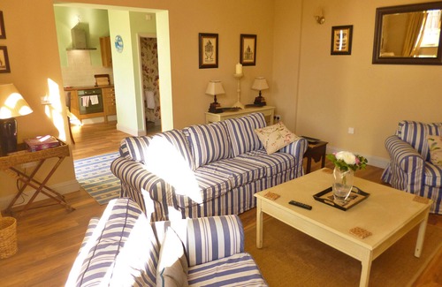 Breedon on the Hill Cabaña | No.2 Meynell Mews