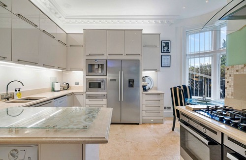 Frognal and Fitzjohns Casa | Elm Point House