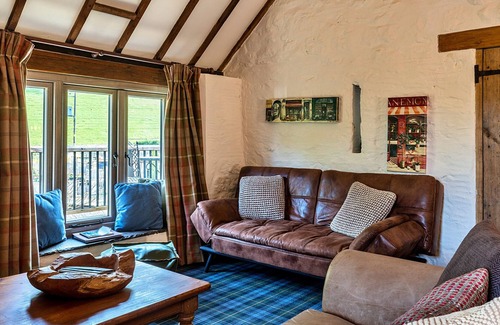 Ross-on-Wye Cabaña | Finest Retreats | Porcupine Point - Exotic Animal Sanctuary