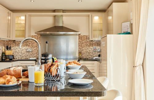 Dalbury Lees Casa | Finest Retreats - Sunshine Cottage