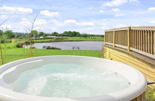 Hertford Chalet De Esquí | The Highland Camping Pod