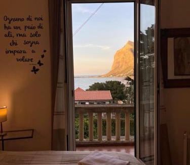 Sferracavallo Casa | FINESTRA SUL MARE