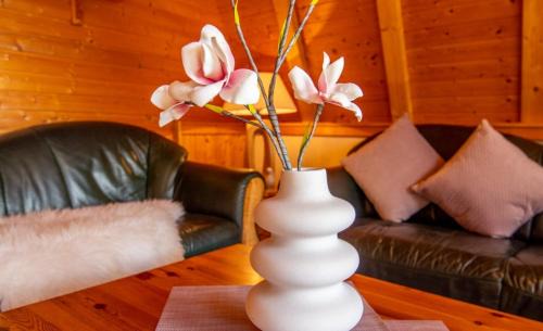 Kroeslin Casa | Finnhütte in Freest mit Sauna und umzäunten Grundstück
