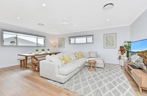 Caves Beach Casa | Finns at Caves Beach Resort