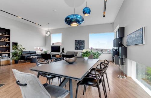 orlakshofn Casa | Finnsbud Country Residence - 30 mins from Reykjavík
