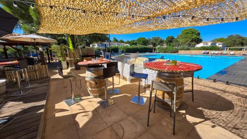 Lecci Apartamento | Fiori Di Cala Rossa, Établissement CARDOGA Piscine, Mer & Montagne