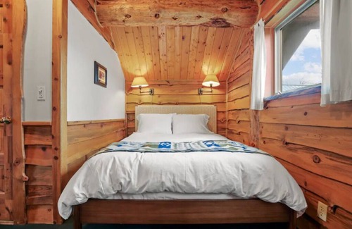 Stevenson Cabina | Fir Cabin at Wilder and Pine Riverside Cabins
