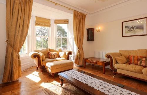 Menai Bridge Casa | Fir Grove
