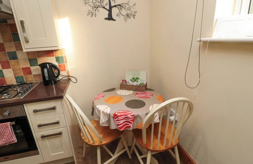 Newcastle-upon-Tyne Cabaña | FIR TREE COTTAGE, pet friendly, with a garden in Otterburn