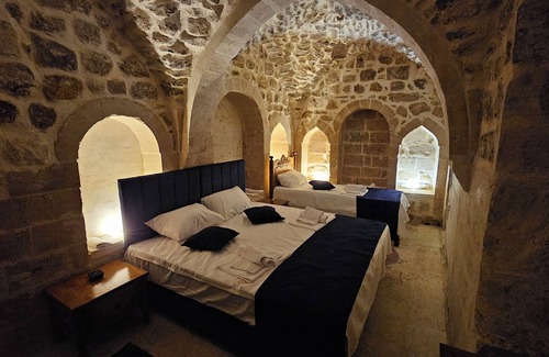 Artuklu Hotel | Firdevs Konagi