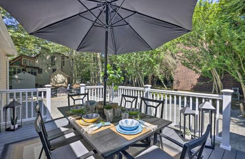 Tobyhanna Casa | Fire Pit and Furnished Deck Serene Tobyhanna Escape
