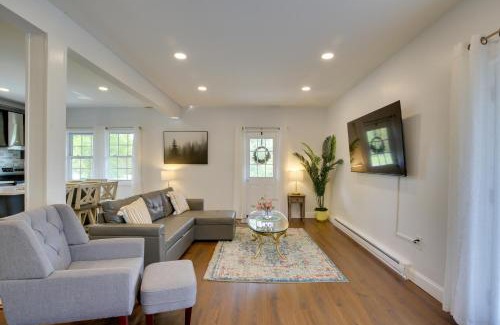 Wappingers Falls Casa | Fire Pit and On-Site Pond Hudson Valley Home!