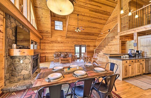 Burnsville Casa | Fire Pit and Views Picturesque Cabin in Burnsville!