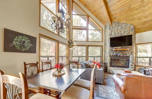 Munds Park Casa | Fire Pit and Wraparound Porch Munds Park Cabin!