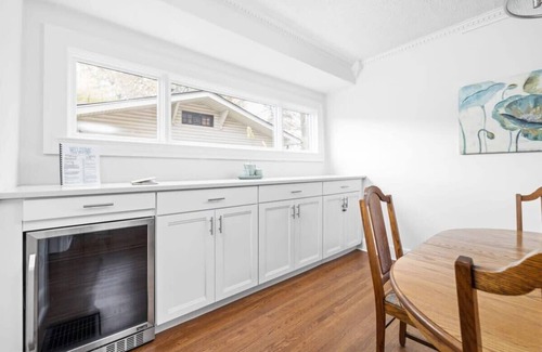 Meridian-Kessler Casa | Fire Pit, Corn-Hole, Grill, Piano | Bungalow Near Broad Ripple