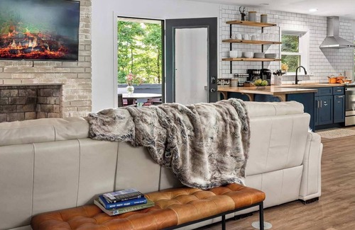 Tucker Casa | Fire Pit/Game Room+Pool Table/Playground