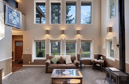 Lummi Island Casa | Fire pit, On-Site Hiking. Private, Calm, Quiet and Peaceful
